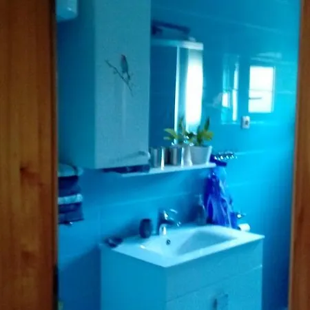 Raj Muraj Apartamento Kornić